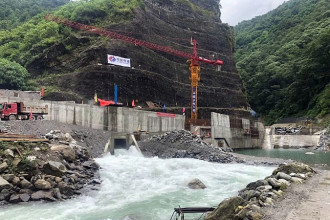 मेलम्चीको पानी काठमाडौं पठाउन रोक